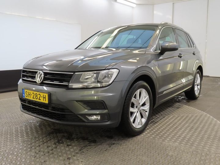 VOLKSWAGEN TIGUAN 2018 wvgzzz5nzjw405786