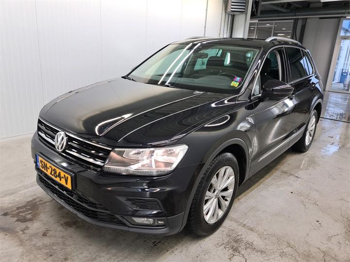 VOLKSWAGEN TIGUAN 2018 wvgzzz5nzjw405787