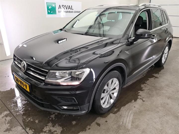 VOLKSWAGEN TIGUAN 2018 wvgzzz5nzjw407596