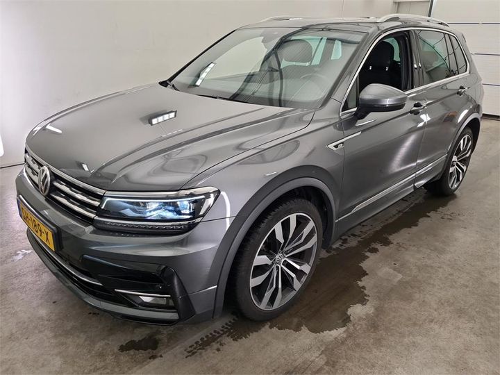 VOLKSWAGEN TIGUAN 2018 wvgzzz5nzjw407688