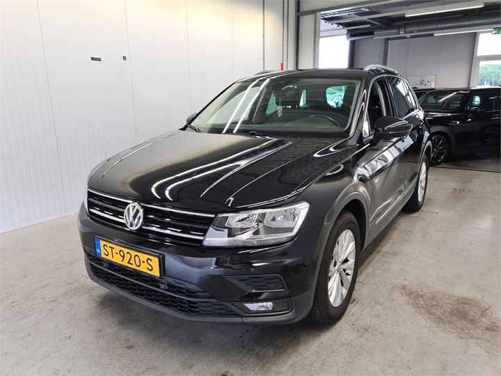 VOLKSWAGEN TIGUAN 2018 wvgzzz5nzjw411190