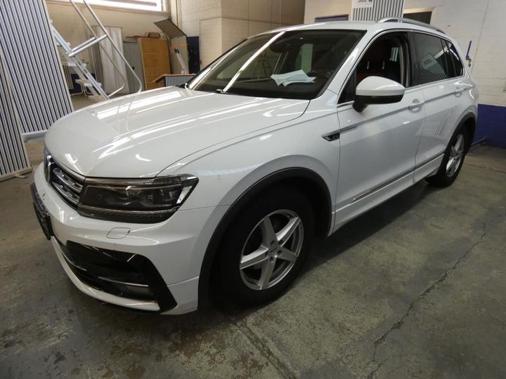 VOLKSWAGEN TIGUAN 2018 wvgzzz5nzjw416446