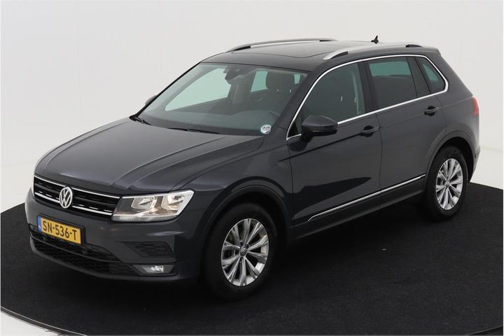 VOLKSWAGEN TIGUAN 2018 wvgzzz5nzjw421227