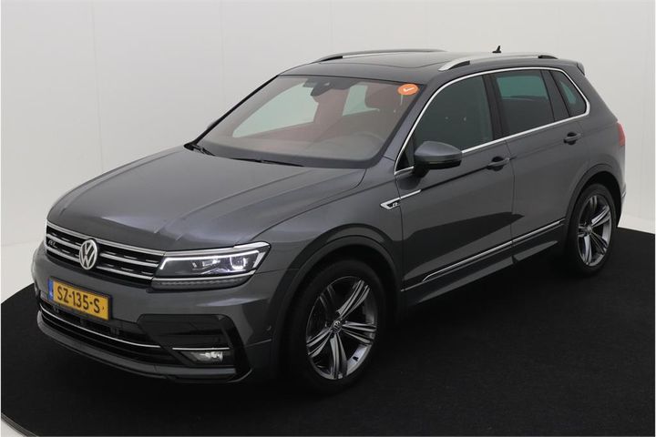 VOLKSWAGEN TIGUAN 2018 wvgzzz5nzjw422207