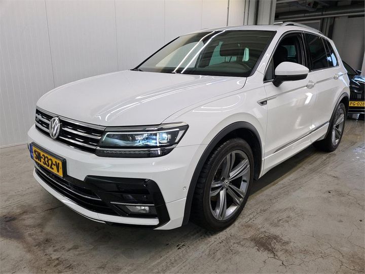 VOLKSWAGEN TIGUAN 2018 wvgzzz5nzjw422250