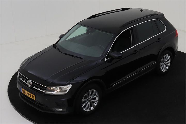 VOLKSWAGEN TIGUAN 2018 wvgzzz5nzjw425839