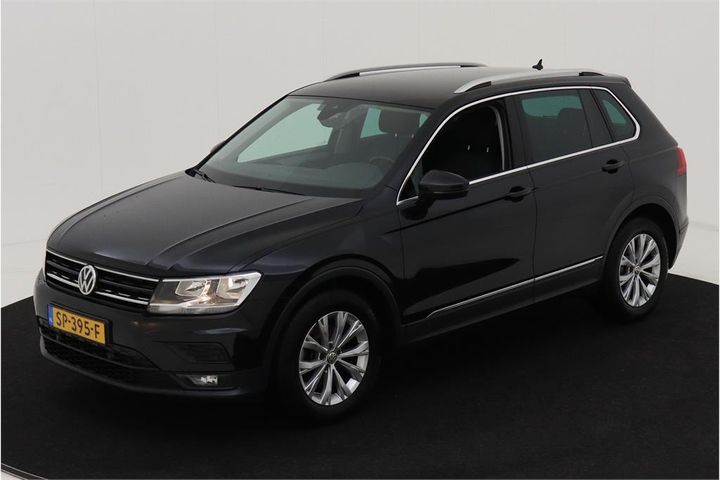 VOLKSWAGEN TIGUAN 2018 wvgzzz5nzjw425868