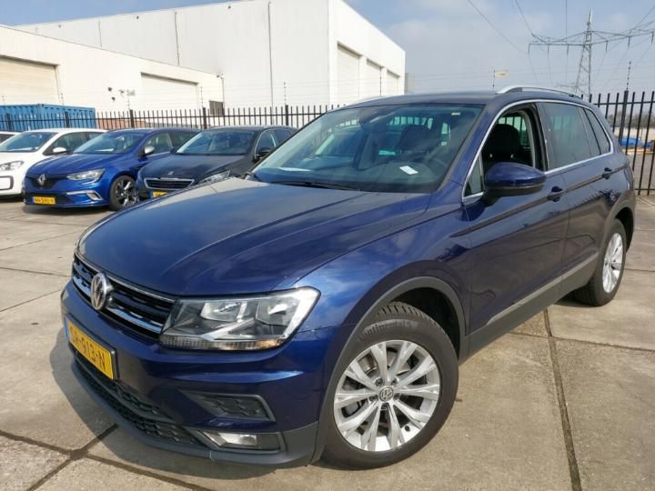 VOLKSWAGEN TIGUAN 2018 wvgzzz5nzjw426041