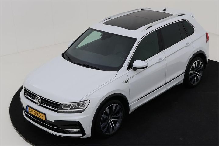 VOLKSWAGEN TIGUAN 2018 wvgzzz5nzjw439175