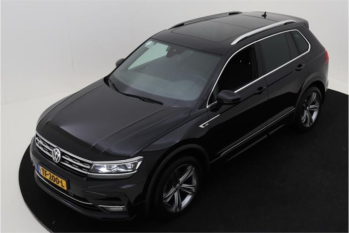 VOLKSWAGEN TIGUAN 2018 wvgzzz5nzjw440177