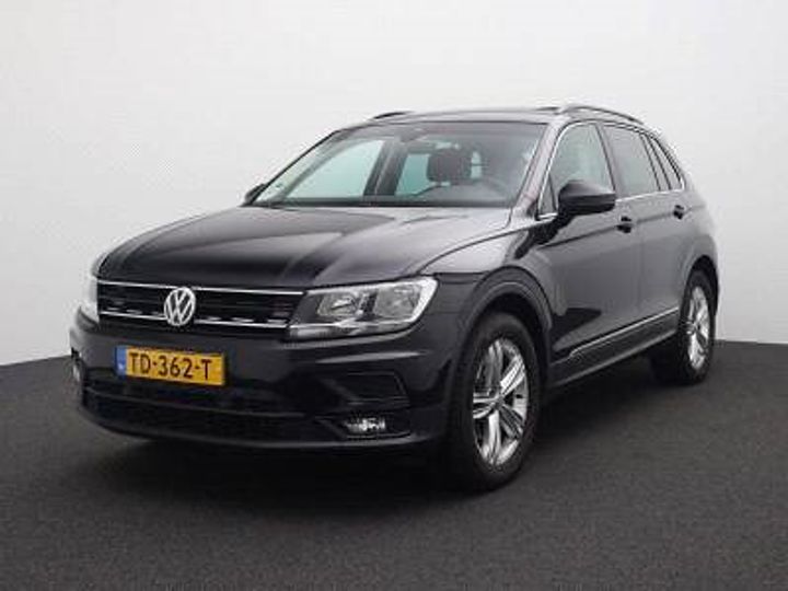 VOLKSWAGEN TIGUAN 2018 wvgzzz5nzjw443411