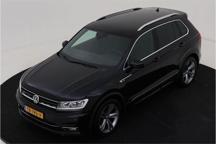 VOLKSWAGEN TIGUAN 2018 wvgzzz5nzjw446294