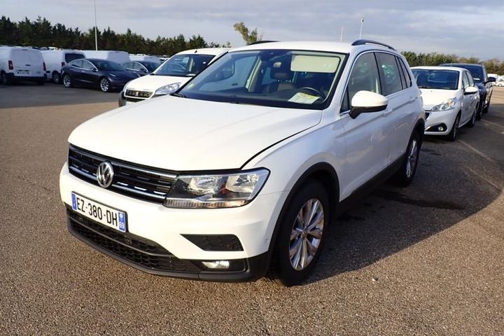 VOLKSWAGEN TIGUAN 2018 wvgzzz5nzjw451857