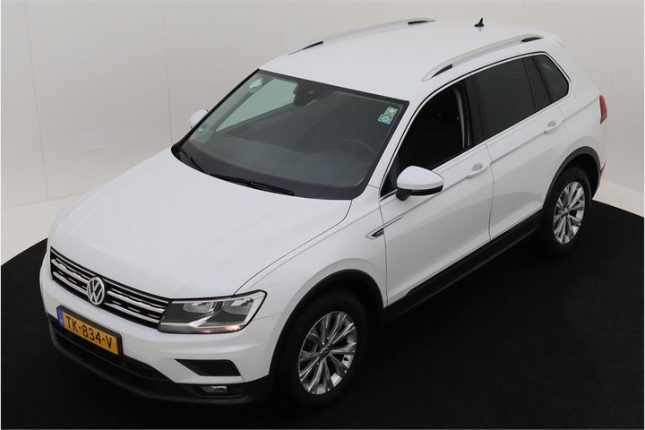 VOLKSWAGEN TIGUAN 2018 wvgzzz5nzjw452385