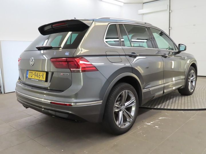 VOLKSWAGEN TIGUAN 2018 wvgzzz5nzjw452707