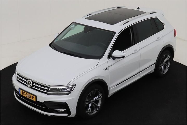 VOLKSWAGEN TIGUAN 2018 wvgzzz5nzjw455114