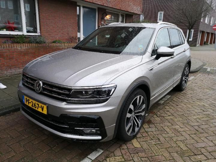 VOLKSWAGEN TIGUAN 2017 wvgzzz5nzjw800923