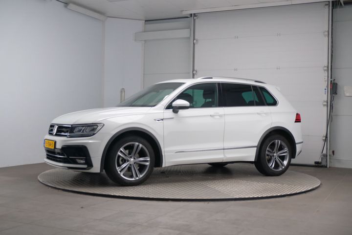 VOLKSWAGEN TIGUAN 2017 wvgzzz5nzjw800994