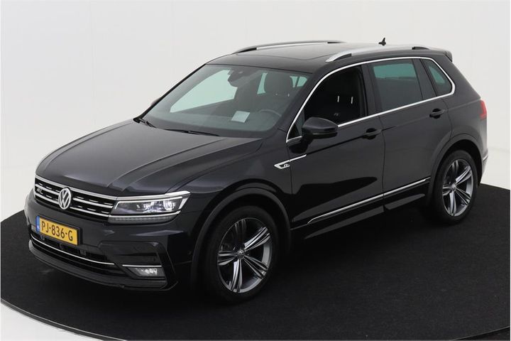 VOLKSWAGEN TIGUAN 2017 wvgzzz5nzjw806852