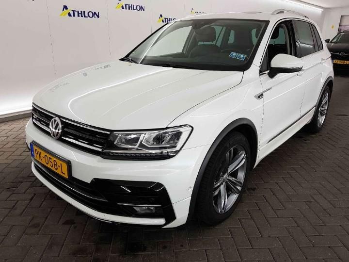 VOLKSWAGEN TIGUAN 2017 wvgzzz5nzjw807743