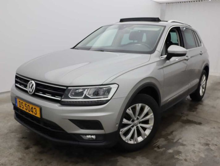 VOLKSWAGEN TIGUAN&#3916 2017 wvgzzz5nzjw810264