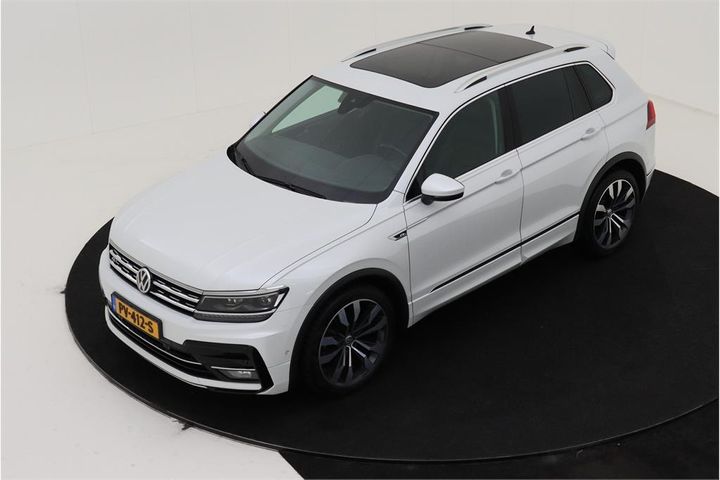 VOLKSWAGEN TIGUAN 2017 wvgzzz5nzjw817158