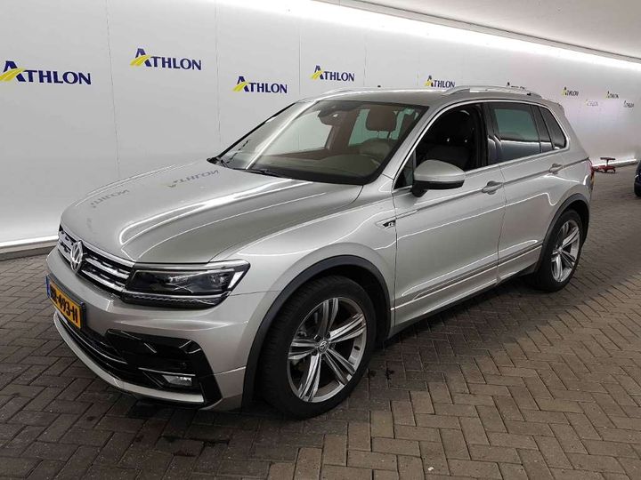 VOLKSWAGEN TIGUAN 2018 wvgzzz5nzjw828108