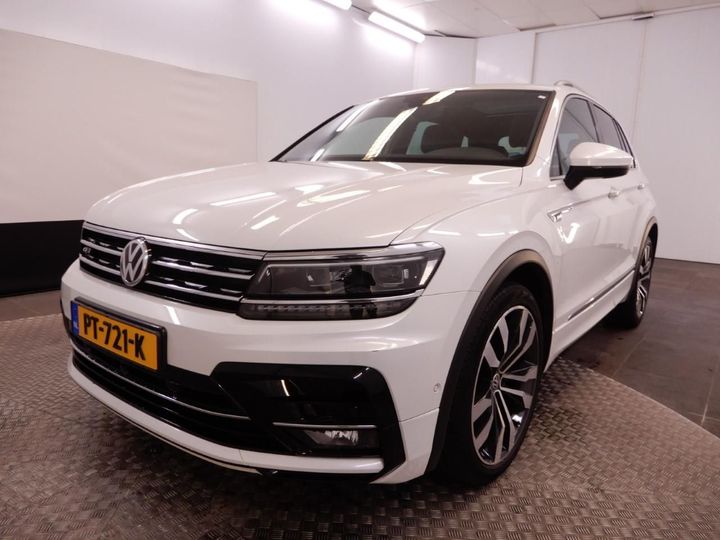 VOLKSWAGEN TIGUAN 2017 wvgzzz5nzjw832351