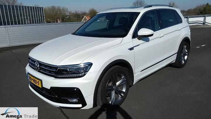 VOLKSWAGEN TIGUAN 2018 wvgzzz5nzjw833665