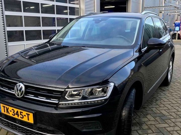 VOLKSWAGEN TIGUAN 2017 wvgzzz5nzjw840963