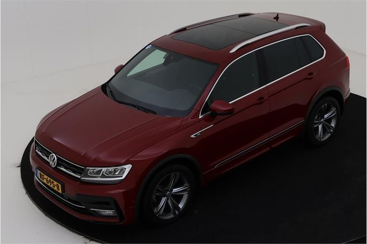 VOLKSWAGEN TIGUAN 2017 wvgzzz5nzjw841418