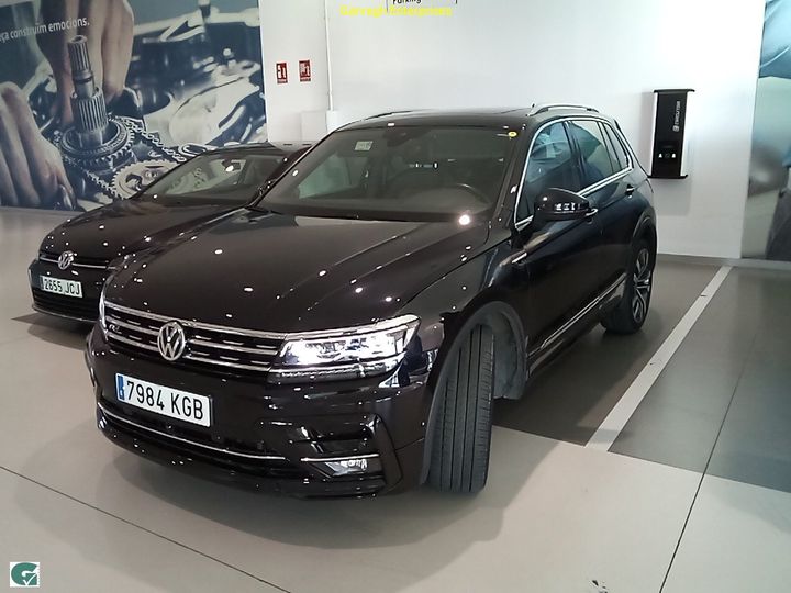 VOLKSWAGEN TIGUAN 2017 wvgzzz5nzjw851183