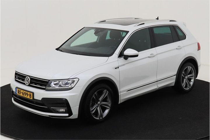 VOLKSWAGEN TIGUAN 2017 wvgzzz5nzjw858598