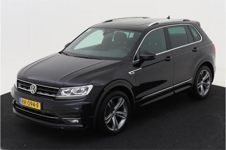 VOLKSWAGEN TIGUAN 2018 wvgzzz5nzjw858790