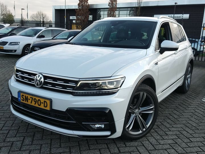 VOLKSWAGEN TIGUAN 2018 wvgzzz5nzjw861605