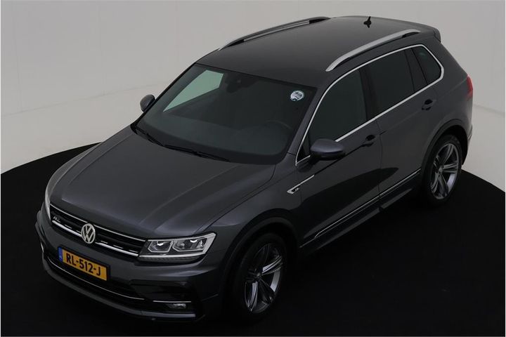 VOLKSWAGEN TIGUAN 2018 wvgzzz5nzjw864118