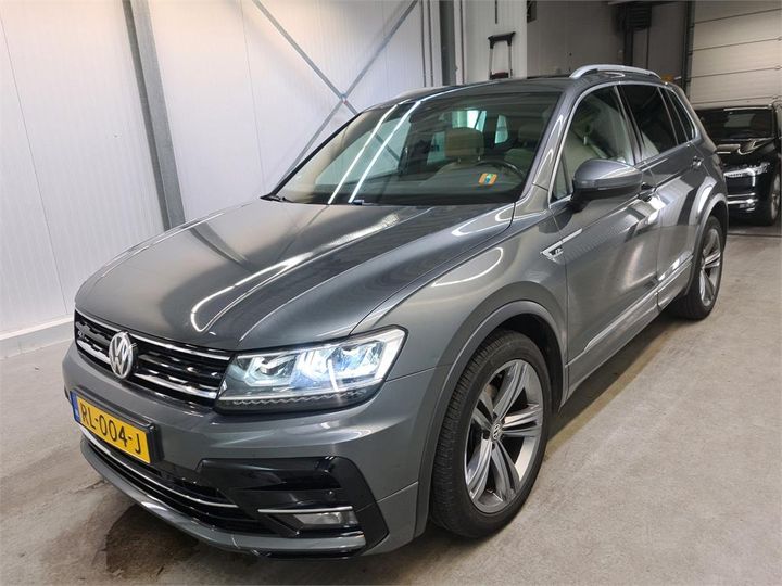 VOLKSWAGEN TIGUAN 2018 wvgzzz5nzjw864261