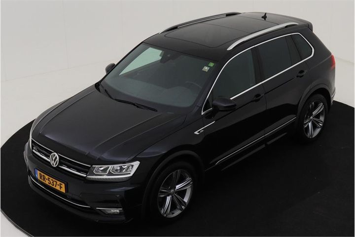 VOLKSWAGEN TIGUAN 2018 wvgzzz5nzjw865476