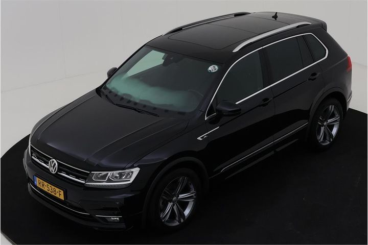 VOLKSWAGEN TIGUAN 2018 wvgzzz5nzjw865481