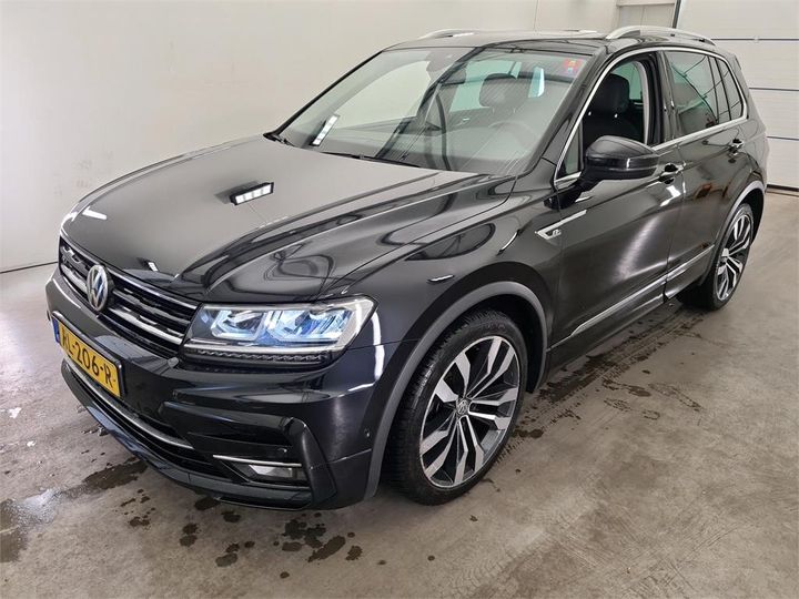 VOLKSWAGEN TIGUAN 2018 wvgzzz5nzjw881880