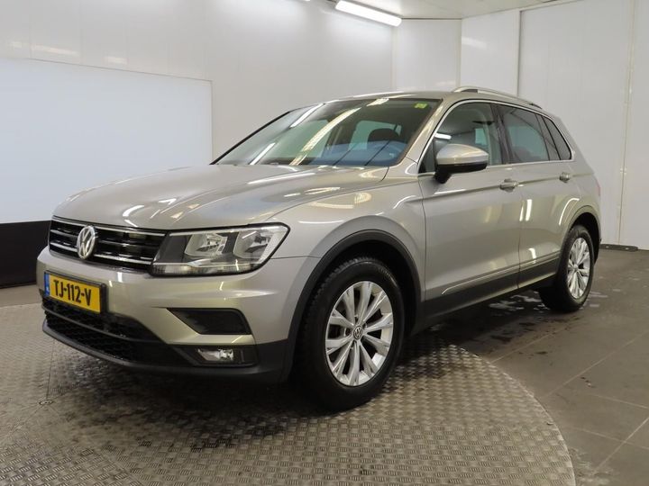 VOLKSWAGEN TIGUAN 2018 wvgzzz5nzjw883776