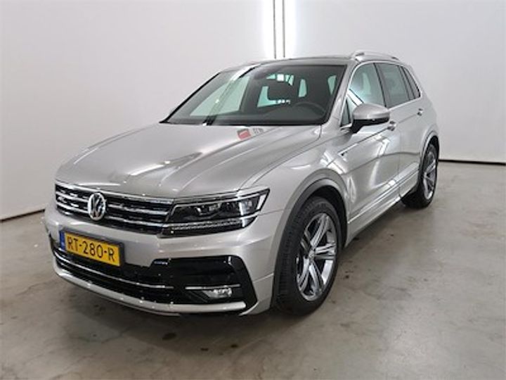 VOLKSWAGEN TIGUAN 2018 wvgzzz5nzjw890328