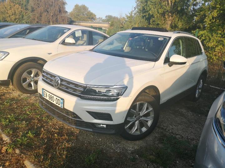 VOLKSWAGEN TIGUAN 2018 wvgzzz5nzjw893970