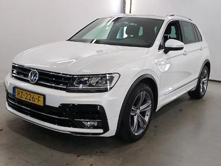 VOLKSWAGEN TIGUAN 2018 wvgzzz5nzjw901562