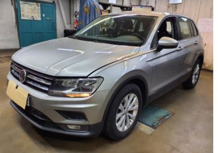 VOLKSWAGEN TIGUAN 2018 wvgzzz5nzjw903761