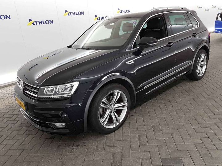 VOLKSWAGEN TIGUAN 2018 wvgzzz5nzjw915024