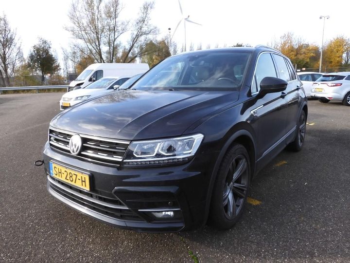 VOLKSWAGEN TIGUAN 2018 wvgzzz5nzjw921216