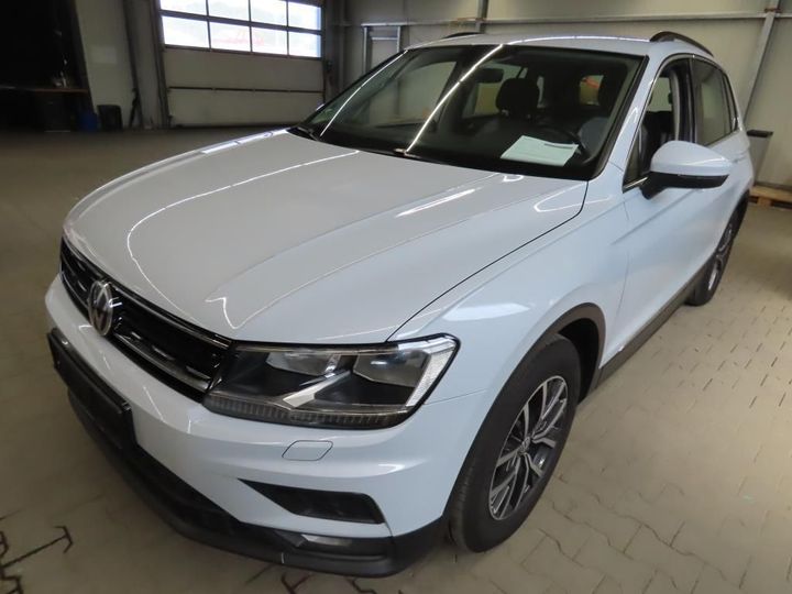 VOLKSWAGEN TIGUAN 2018 wvgzzz5nzjw928544