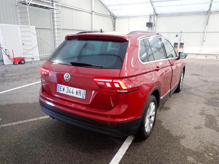 VOLKSWAGEN TIGUAN 2018 wvgzzz5nzjw928828