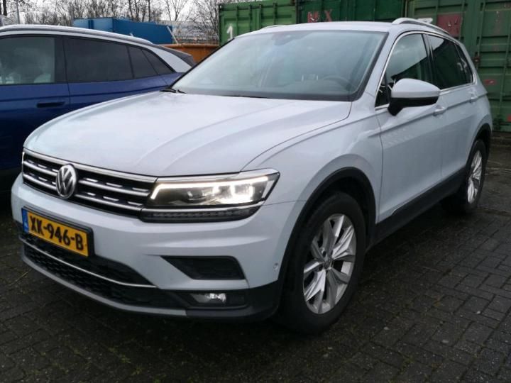 VOLKSWAGEN TIGUAN 2019 wvgzzz5nzjw938242